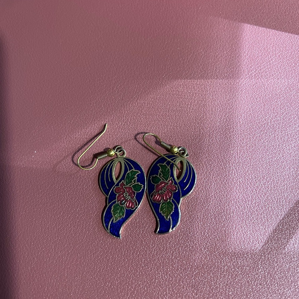 Women’s Dangle Earrings